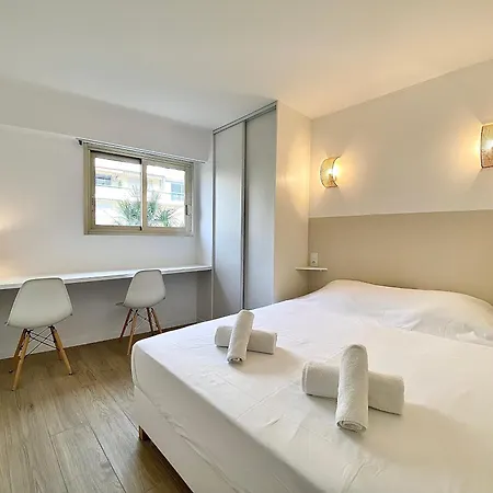 Apartment 2 - 14j